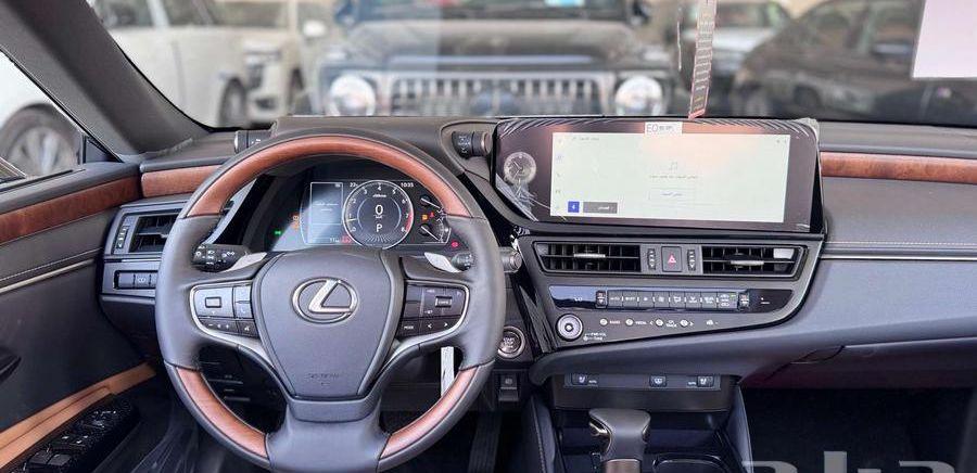 متوفر لكزس ES350