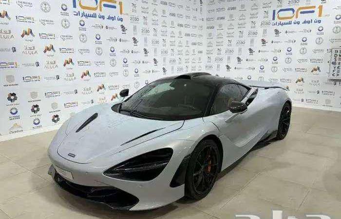 ماكلارين 720s -