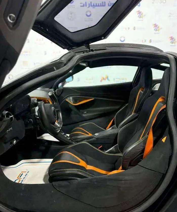 ماكلارين 720s -