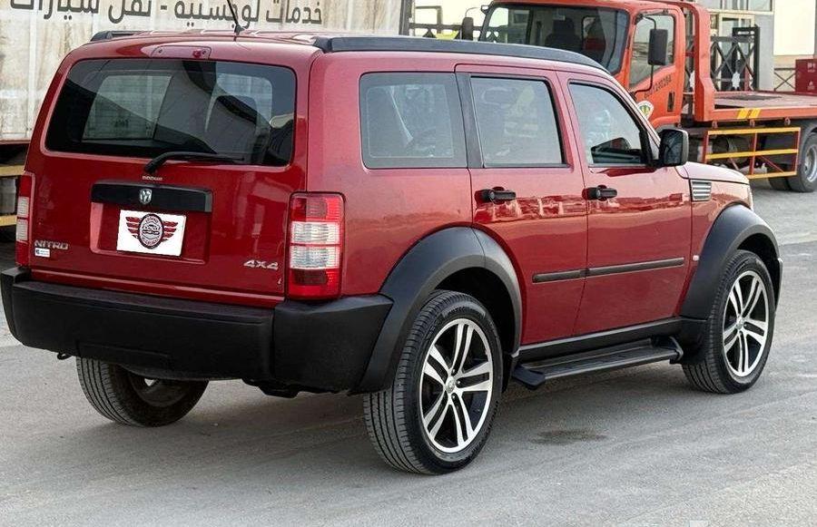 دودج نيترو 2007