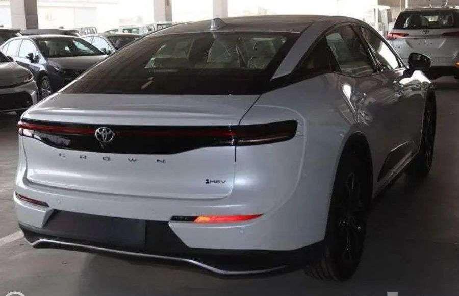 تويوتا CROWN Prestige