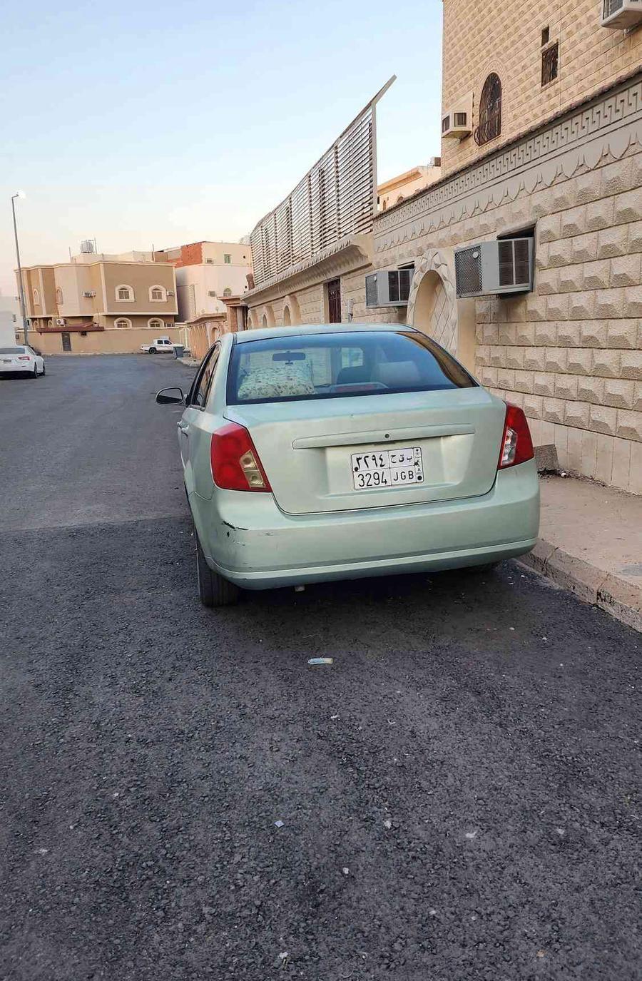 للبيع سيارة أوبترا