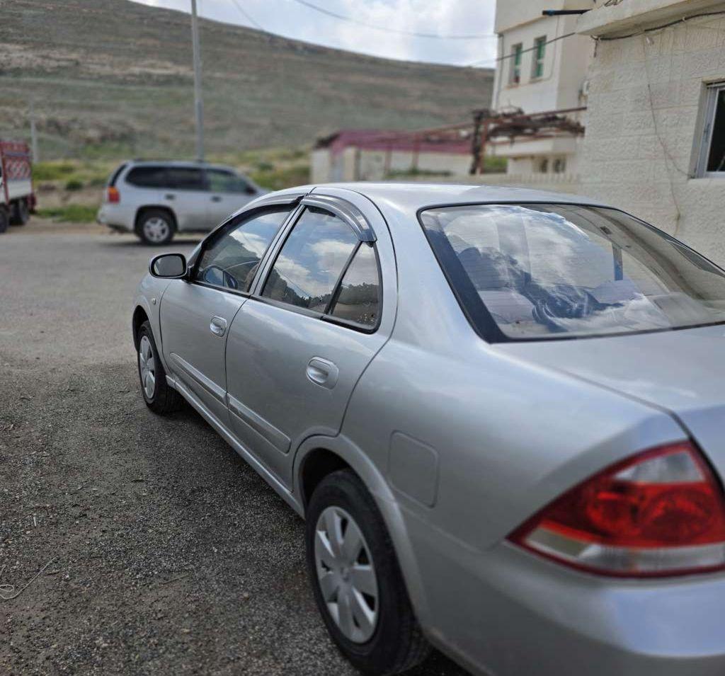 2011, نيسان, صني,