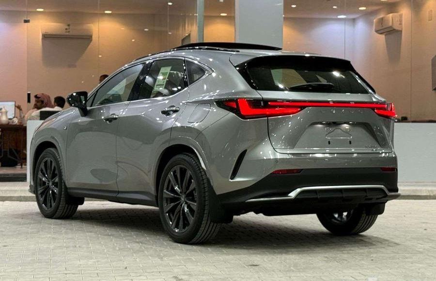 لكزس NX 350