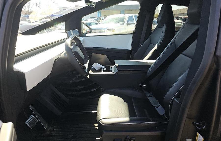 Tesla Cybertruck 2024