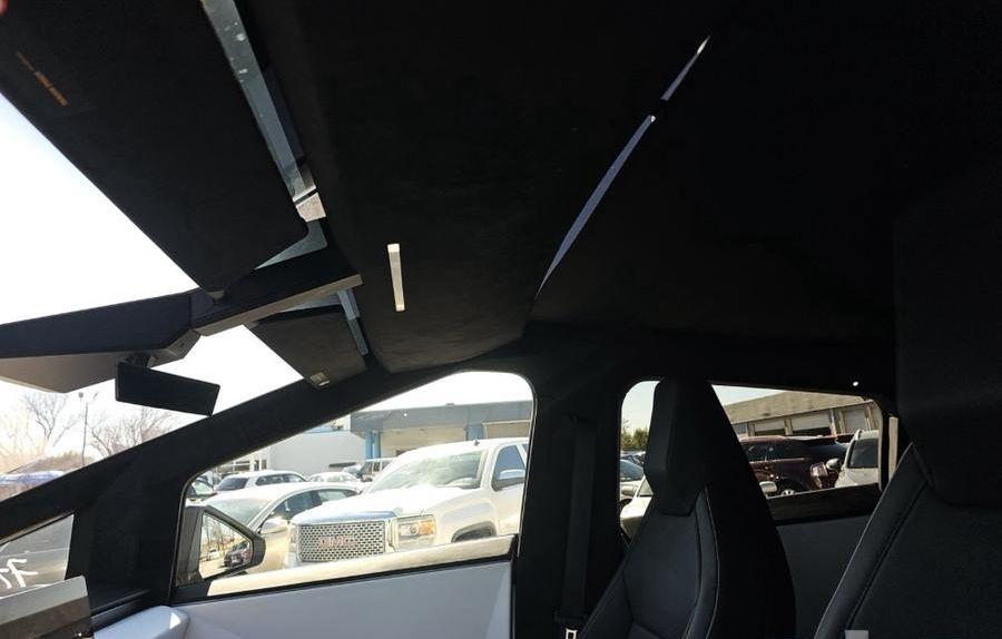 Tesla Cybertruck 2024