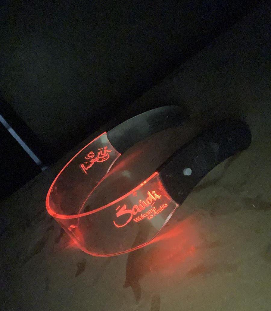 نظارت مضيئة