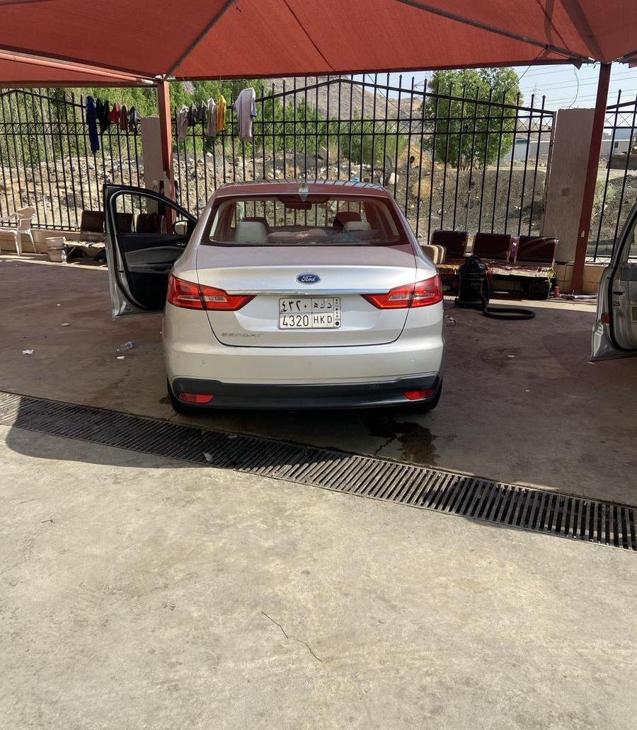 فورد إسكورت ستاندر