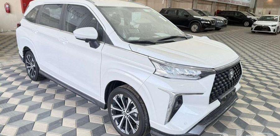 فيلوز ابيض 2025