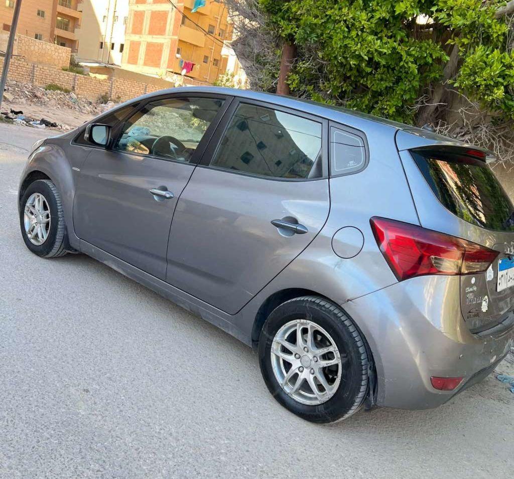 2012 هيونداي i20
