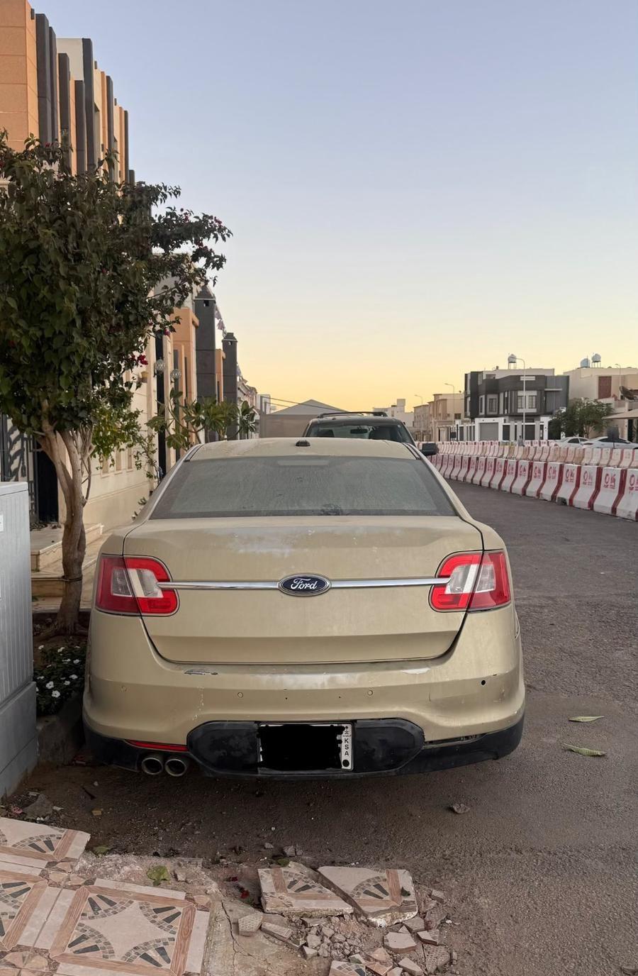فورد تورس