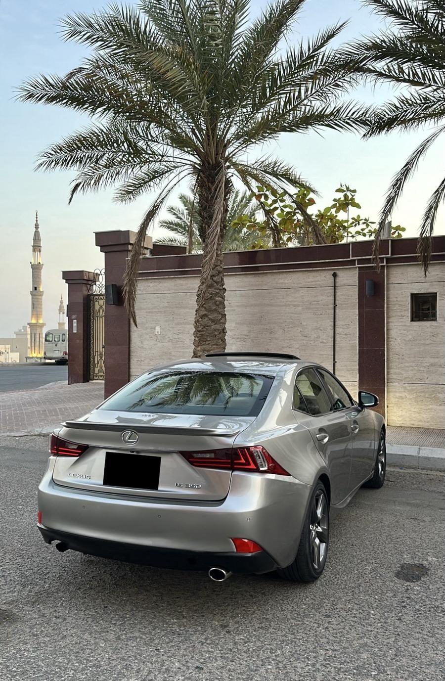 لكزس 2015 -