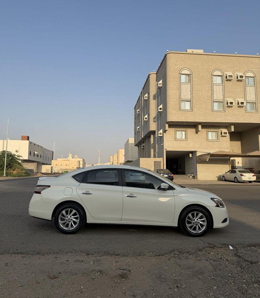نيسان سنترا 2015