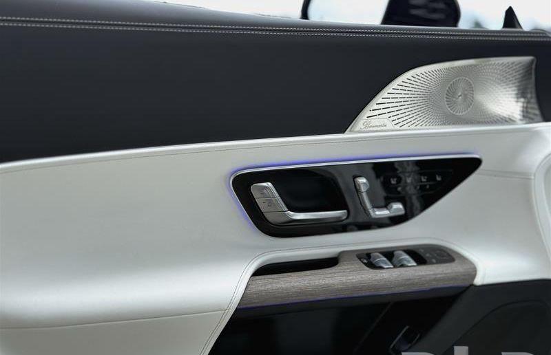 2025 Mercedes Benz