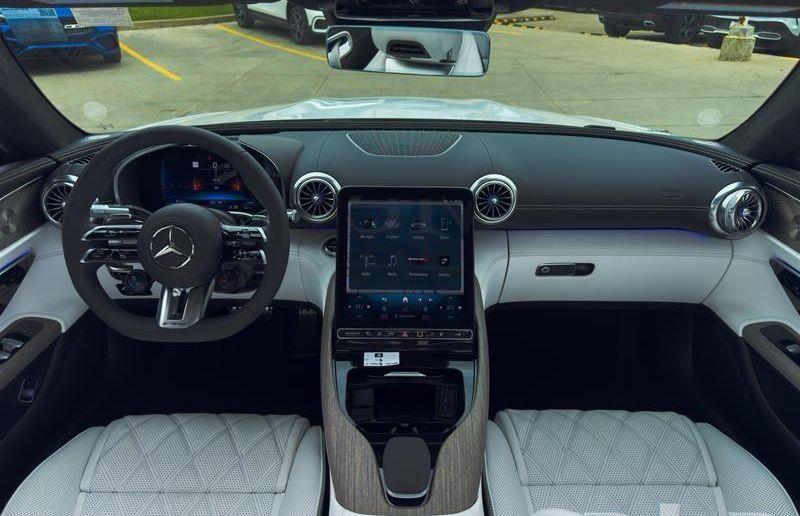 2025 Mercedes Benz