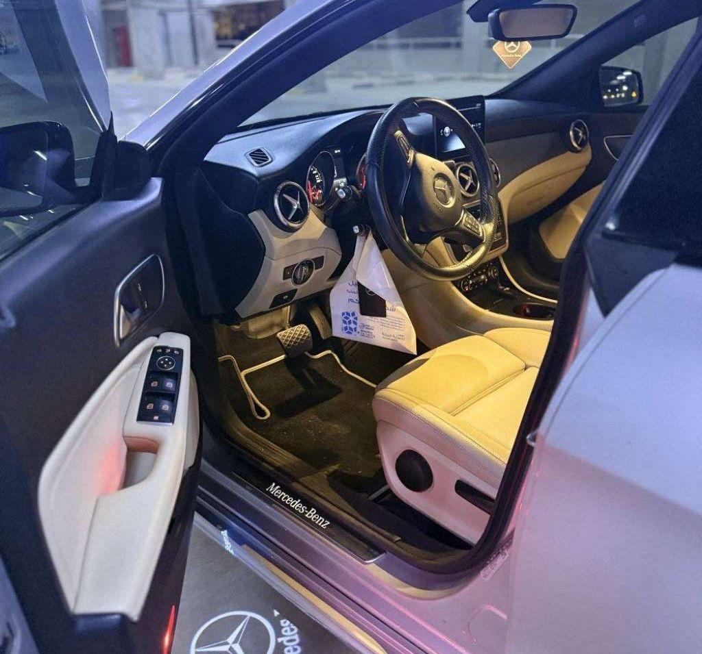 2025 أوبل استرا