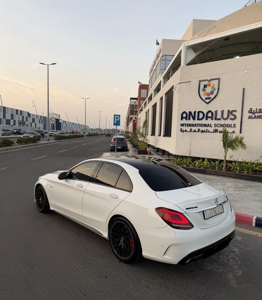 مرسيدس c 63