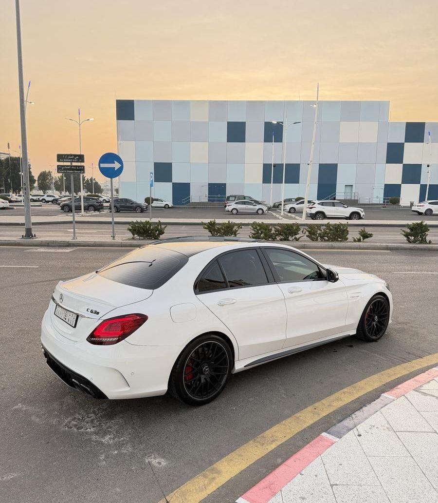مرسيدس c 63