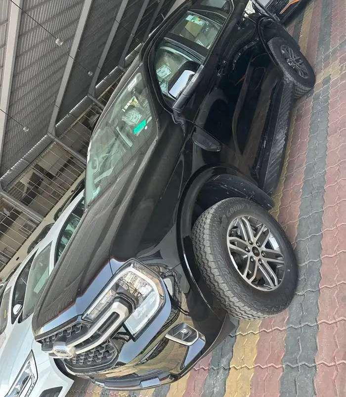 فورد ايفرست XLS