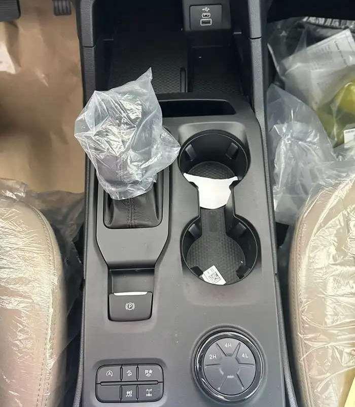 فورد ايفرست XLS