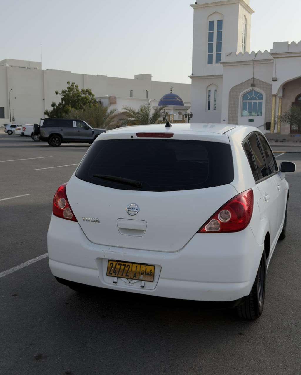 2008 نيسان تيدا