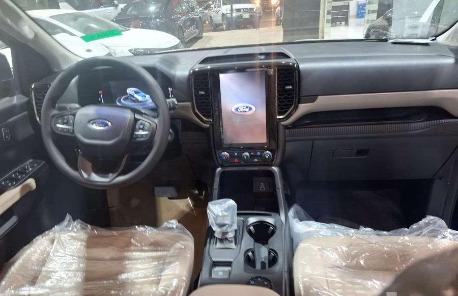 فورد ايفرست XLS