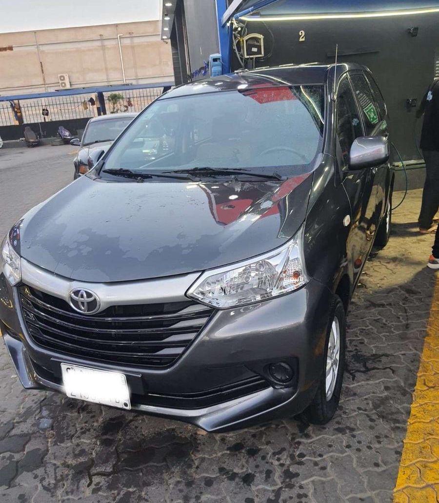 افانزا تايوتا 2018جده