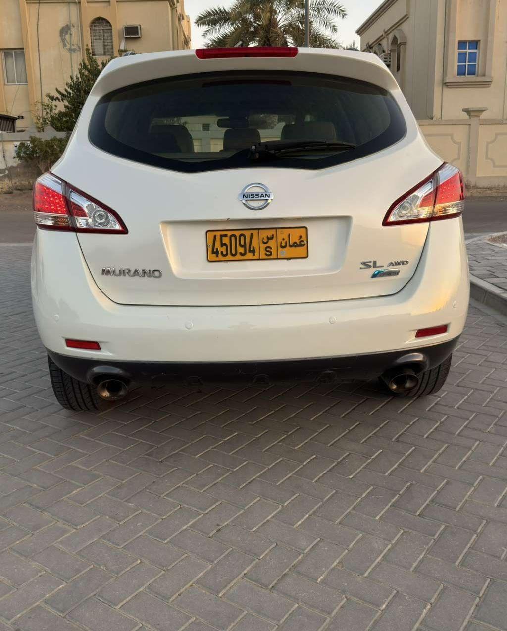 2015 نيسان مورانو