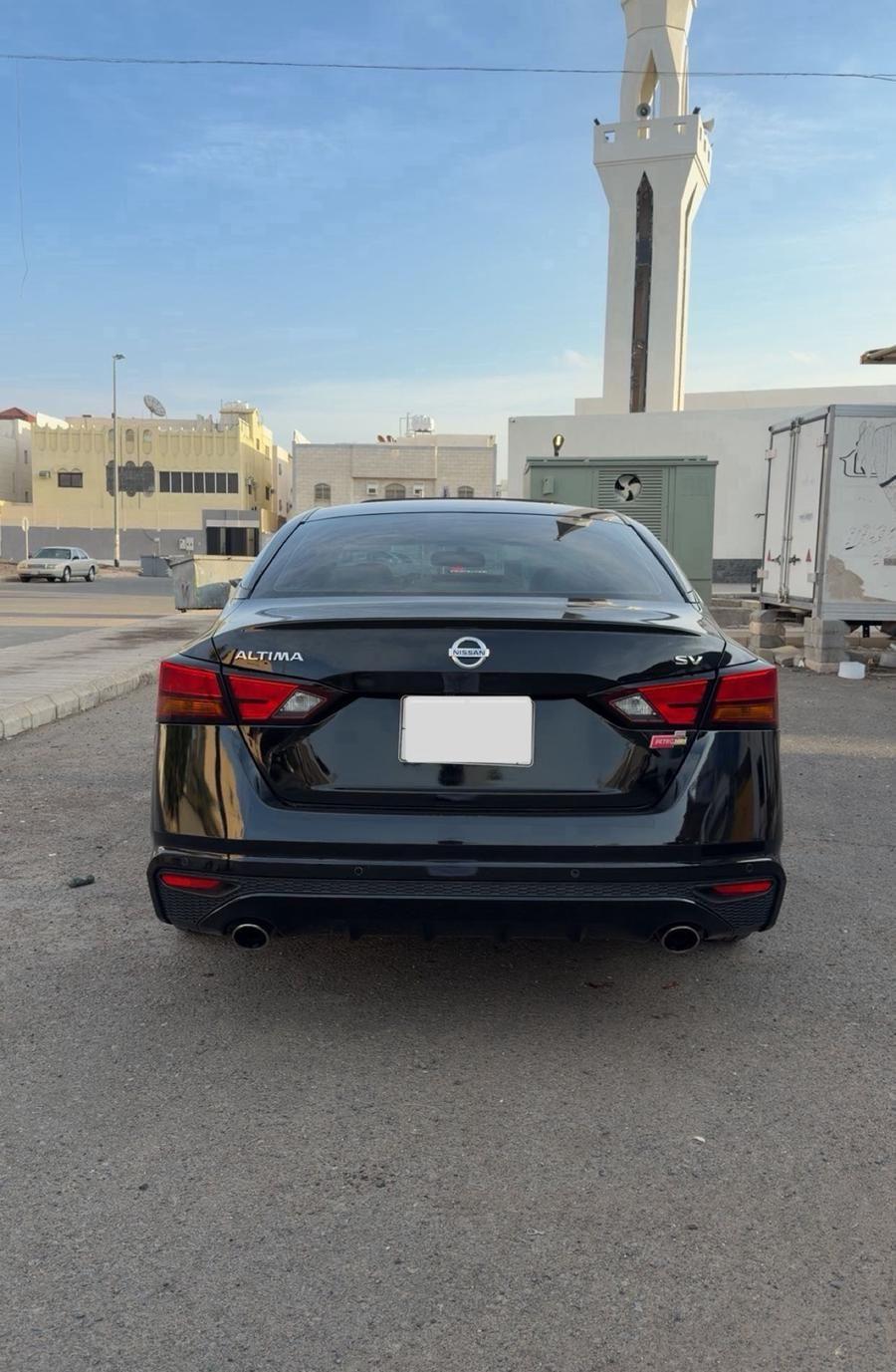 نيسان التيما 2022