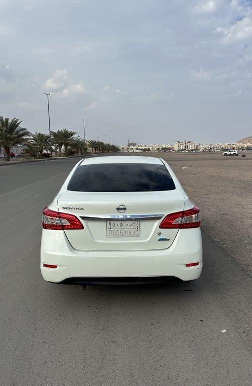 نيسان سنترا