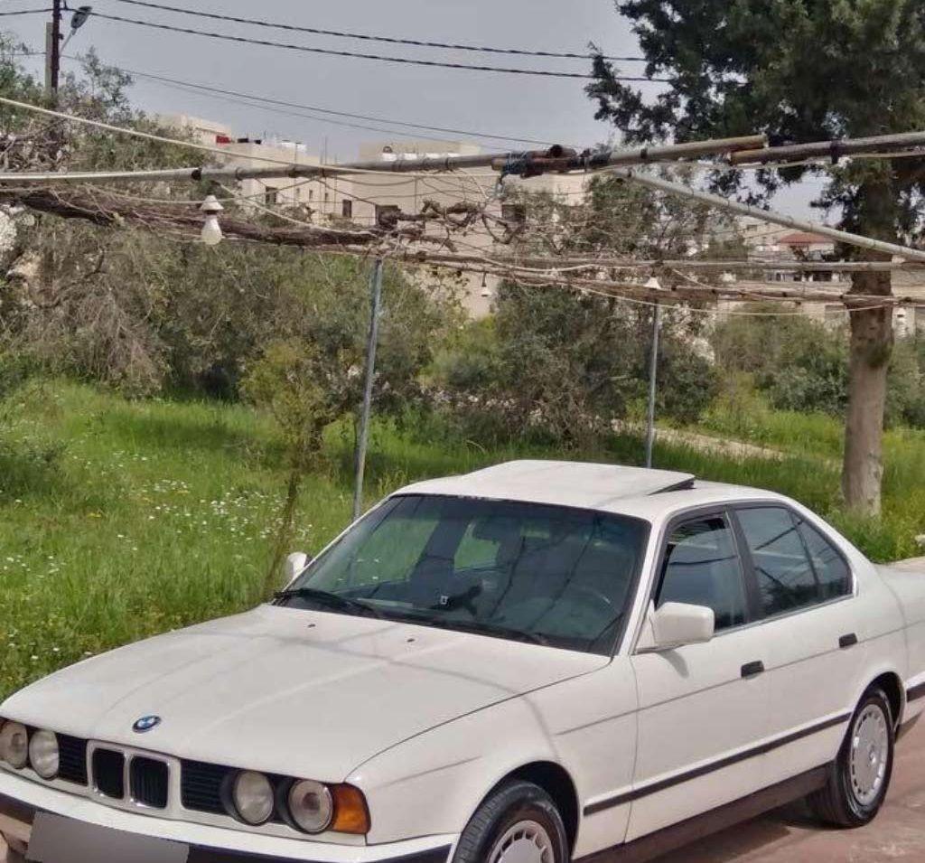 1990, بي ام