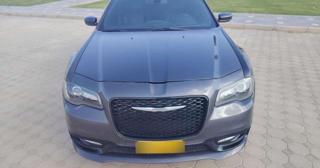 2018 كرايسلر 300