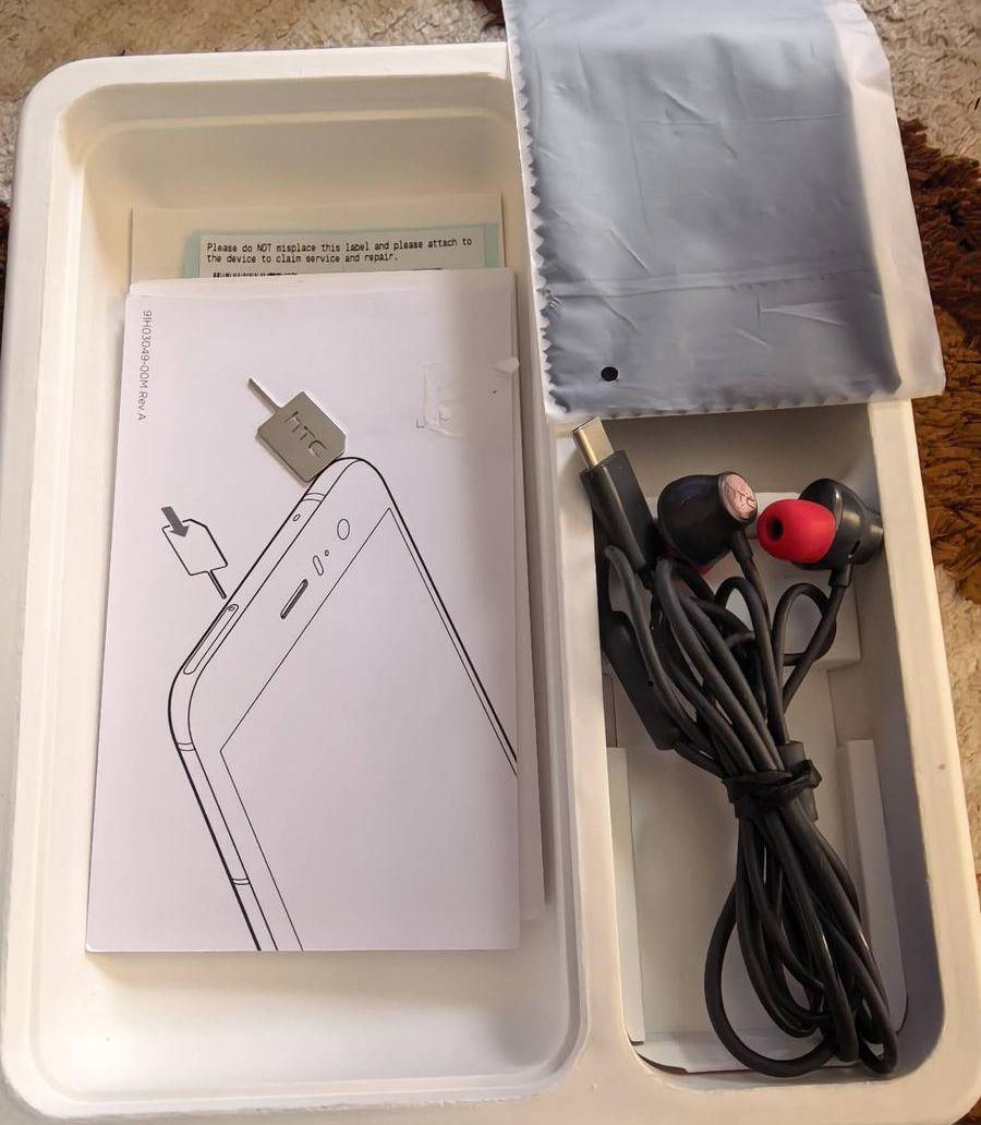 جوال htc u11