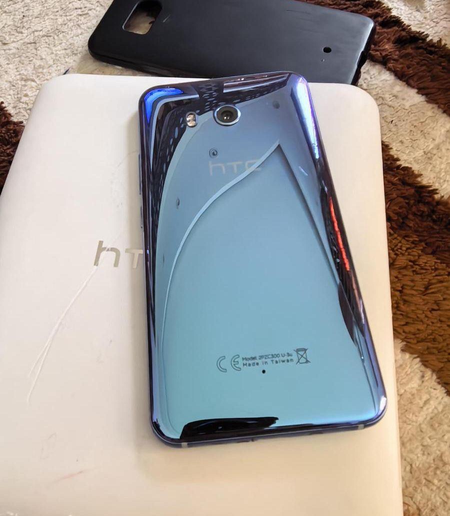 جوال htc u11