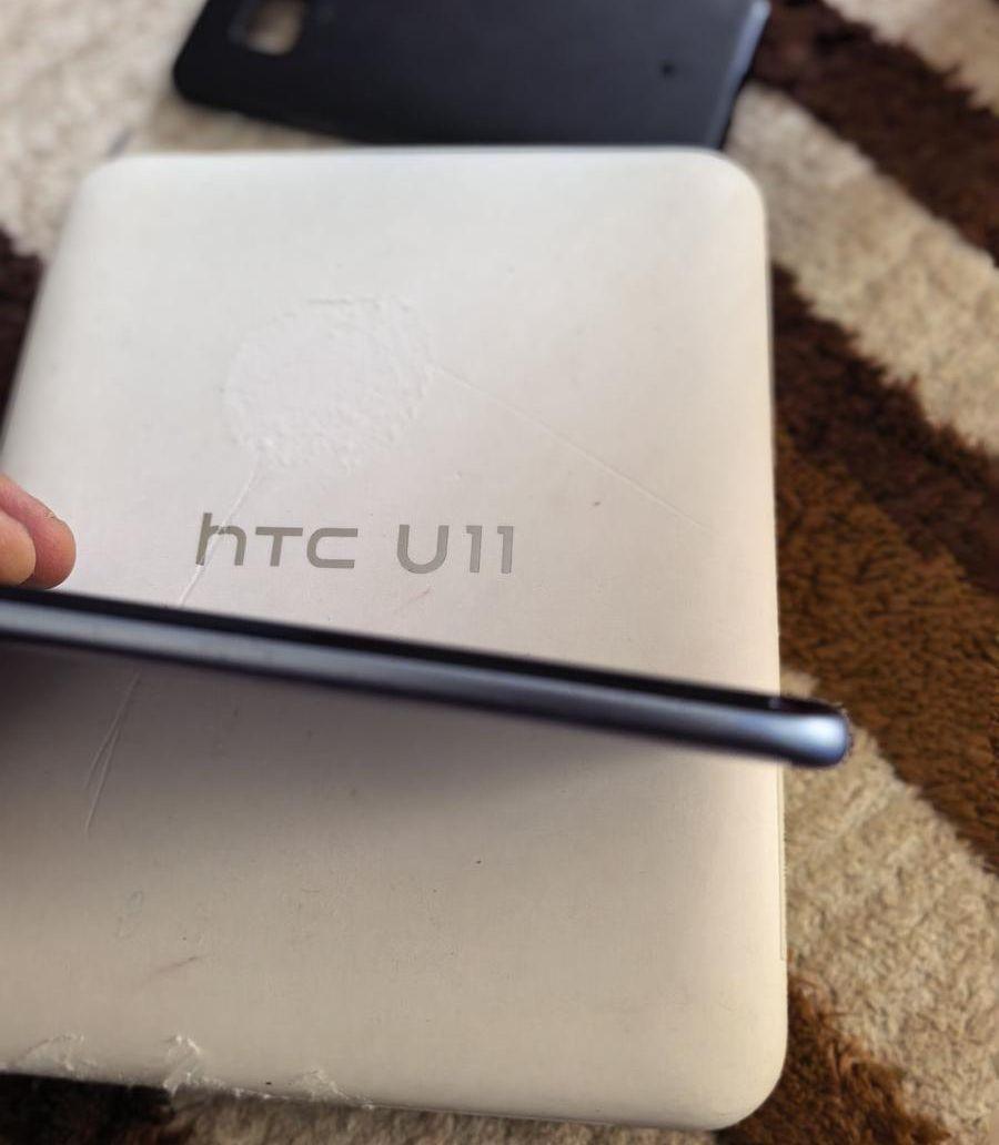 جوال htc u11