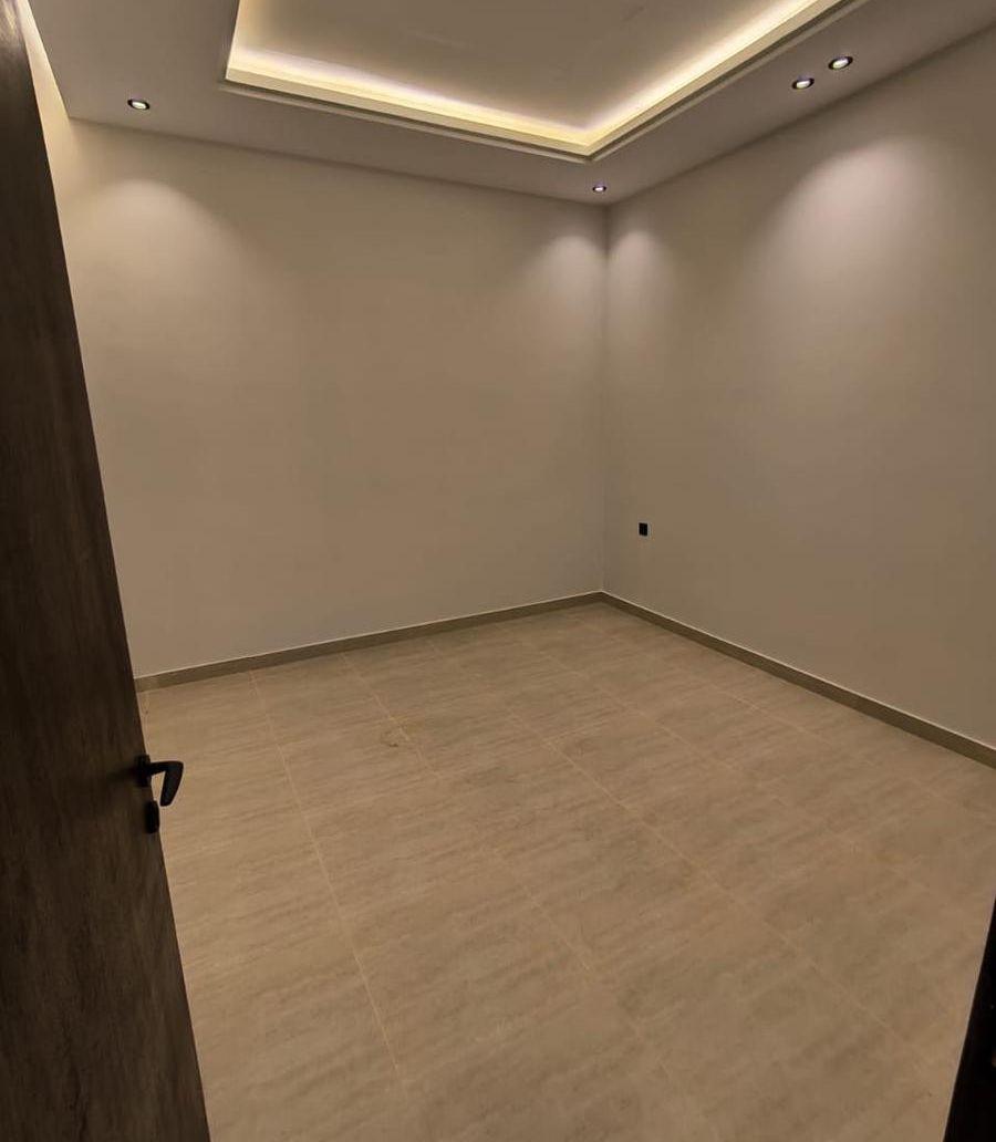 دور ارضي فاخر