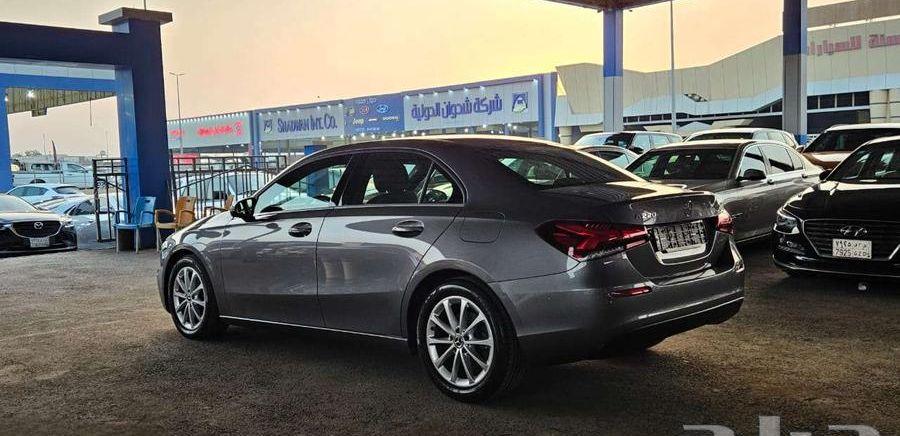 مرسيدس a220 بنزين