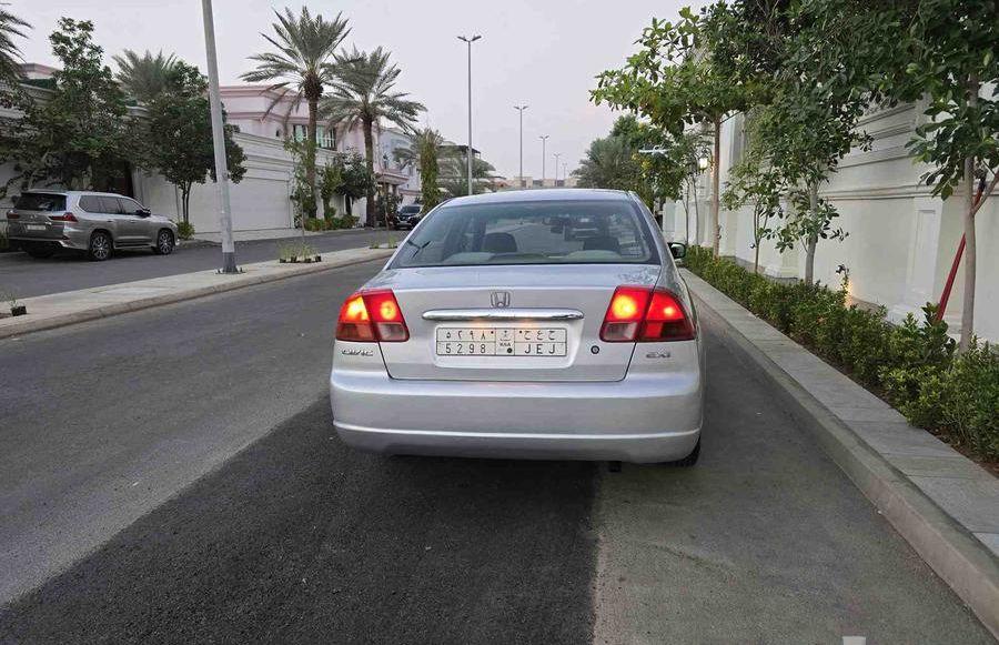 هوندا .سيفك .نظيفه