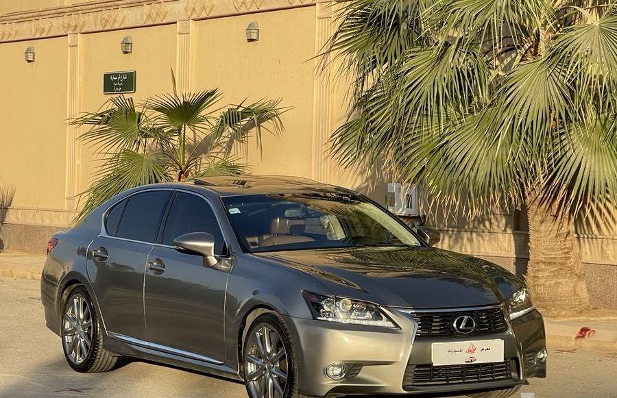 لكزس GS 350