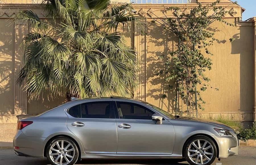 لكزس GS 350