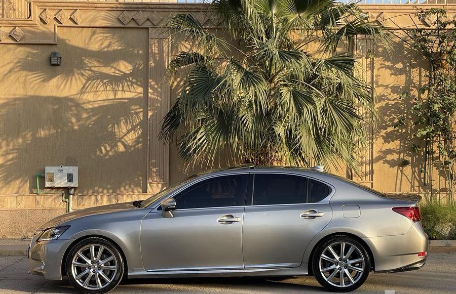 لكزس GS 350