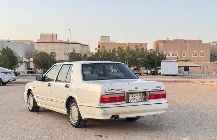 نيسان سيدرك 1999