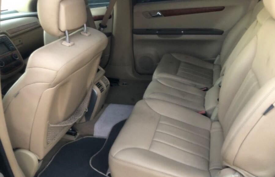 قطع غيار R