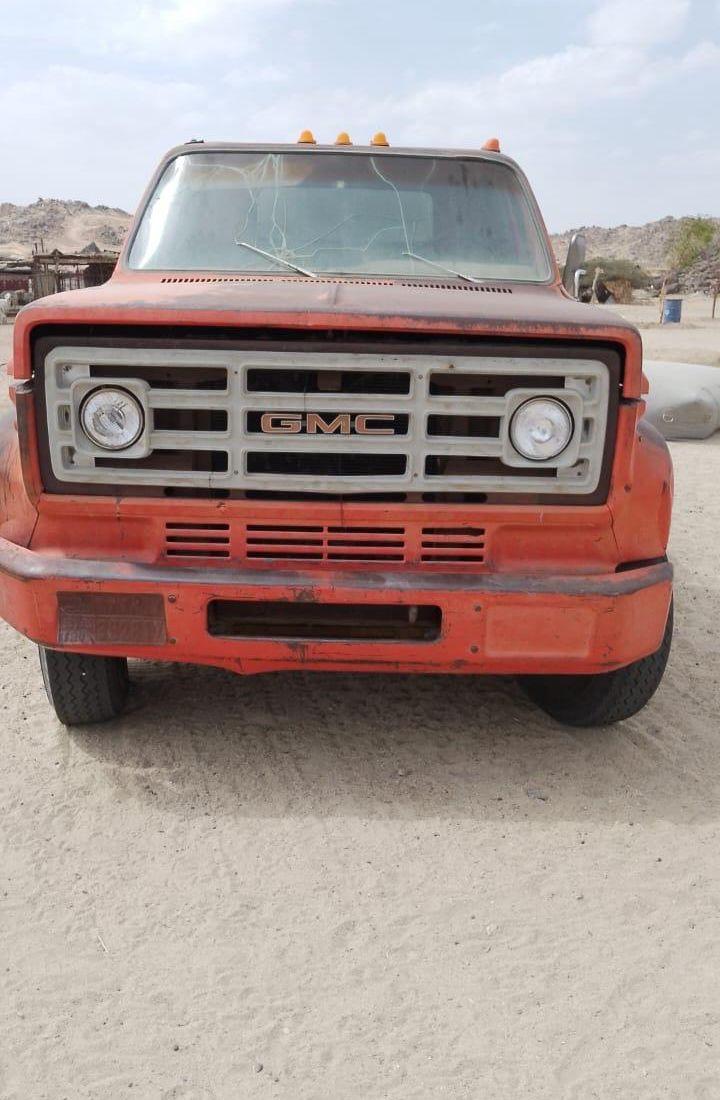 وايت GMC نظيف