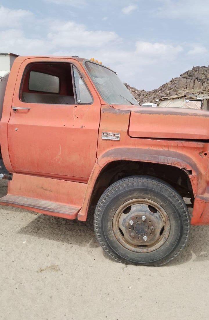 وايت GMC نظيف