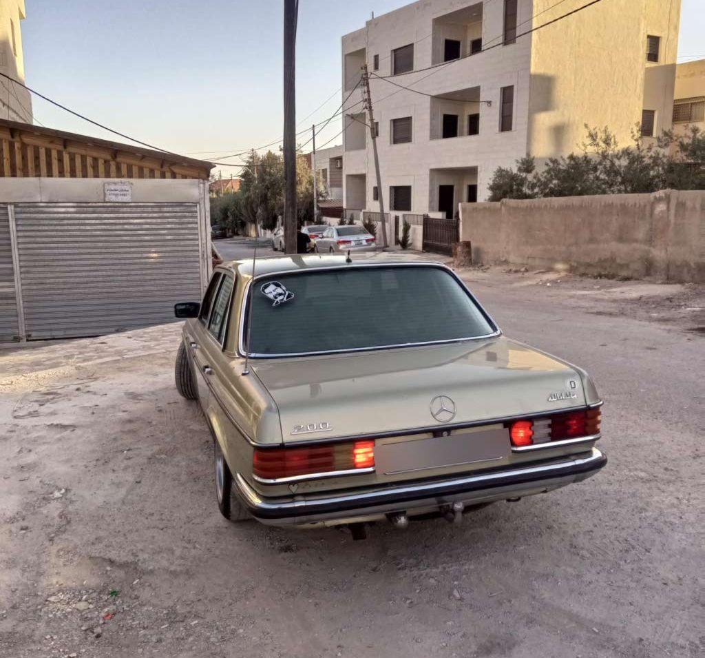 1982, مرسيدس بنز,