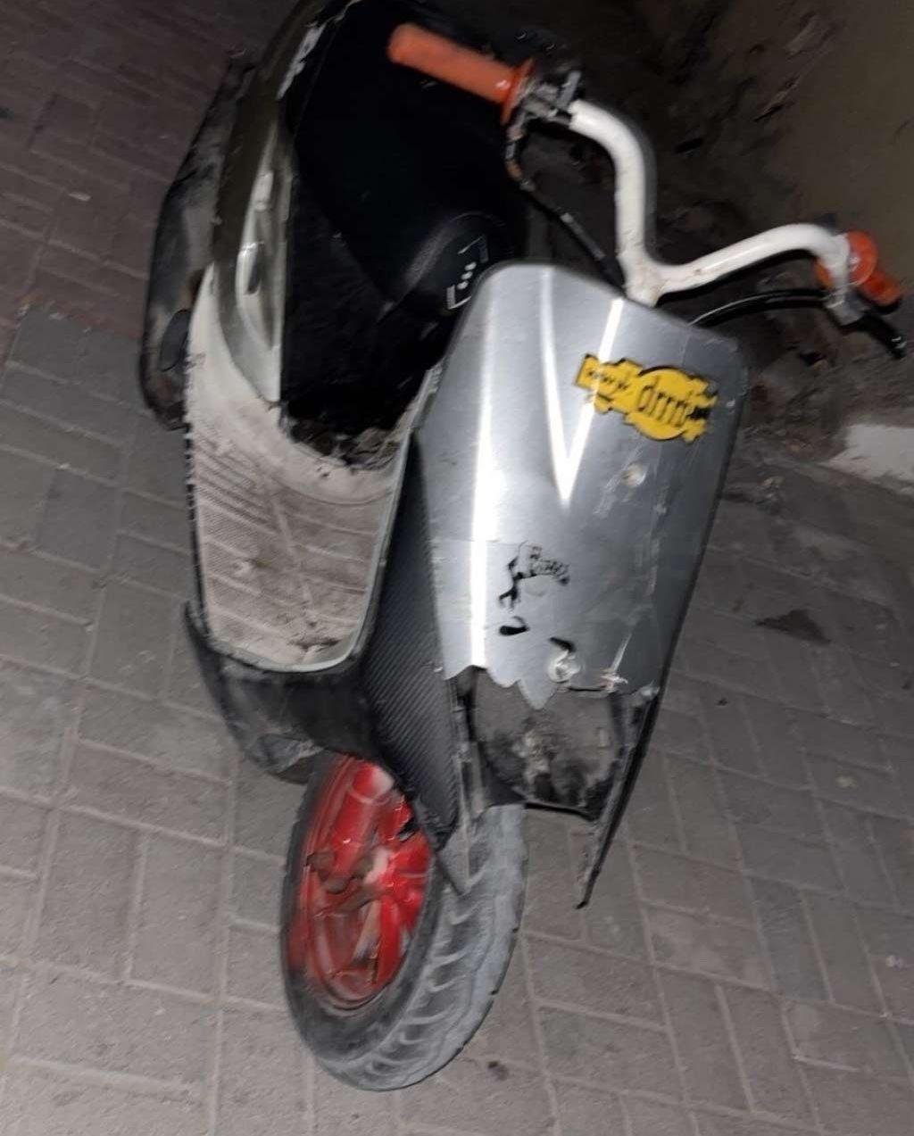 مكتب فعلي بسعر