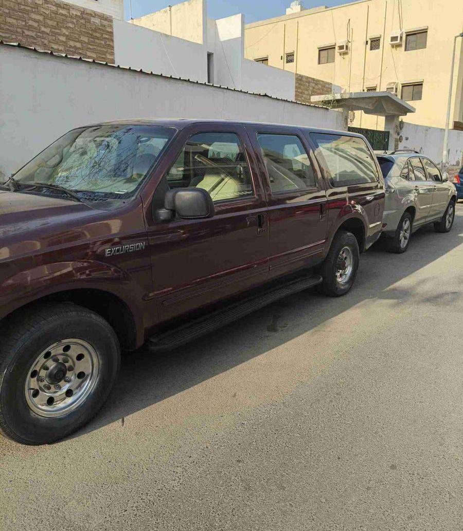 سيارة فورد جيب
