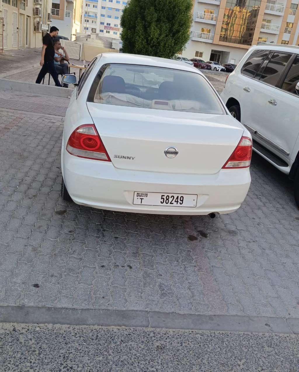 2012 نيسان صني