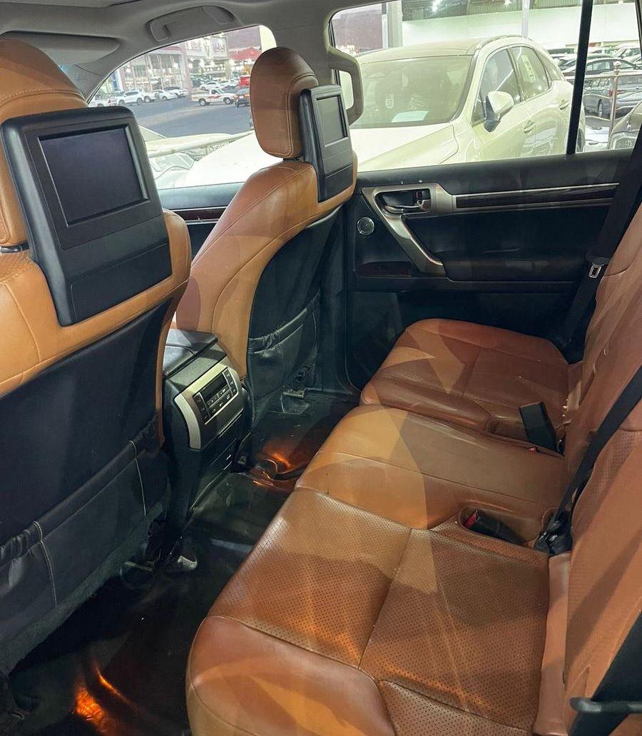 لكزس GX460 عبداللطيف